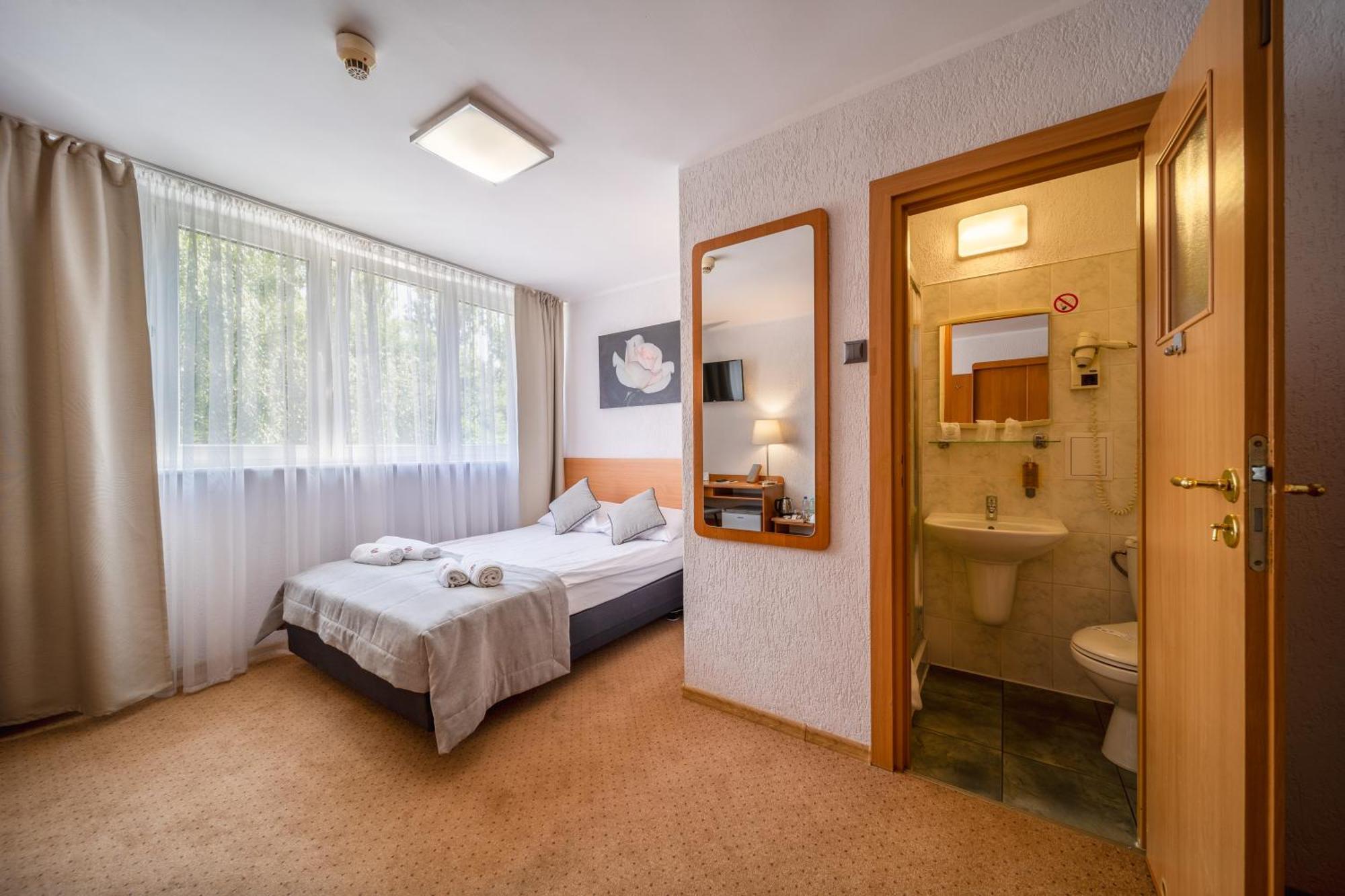 Gromada Hotel 3*