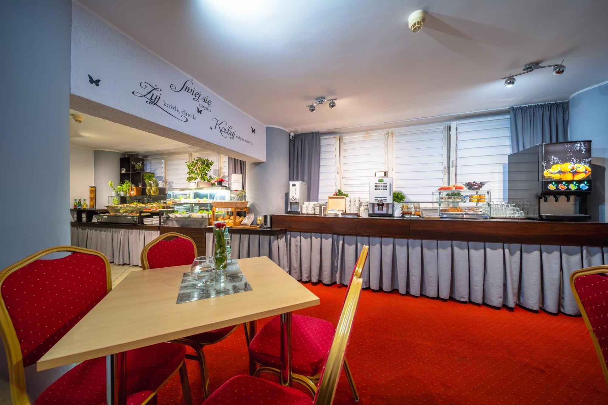 Hotel Gromada Poznaň